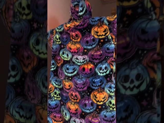 Cozy alpaca & penguin hoodie blanket for halloween #hoodieblanket #halloween