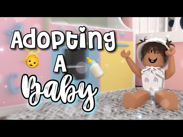 ADOPTING A BABY!! | Roblox Bloxburg Family Roleplay | **WITH VOICE**