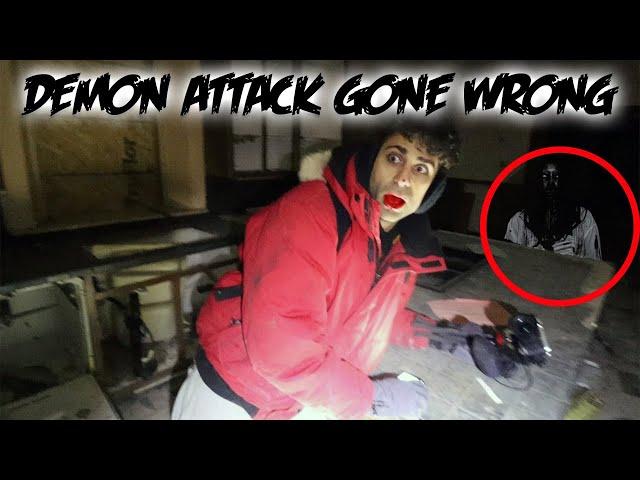 DEMONIC ENTITY ATTACKED AND HURT MY FRIEND IN HAUNTED HOUSE