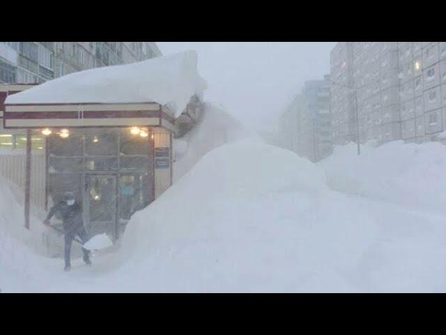 Turkey ! ️ Huge snow storm turned Istanbul into a ghost town!