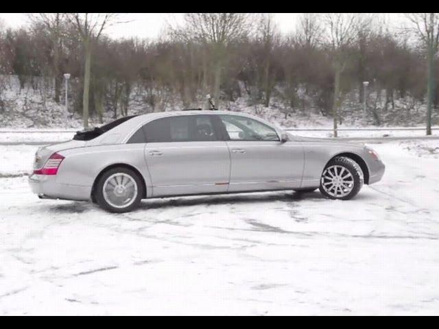 Maybach 62S Landaulet: will it drift?
