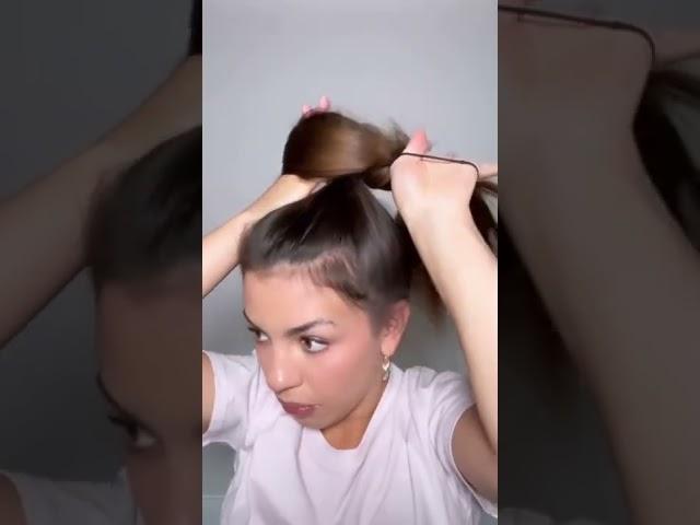 10 second messy bun #hairstyles #messybun #hairtutorial