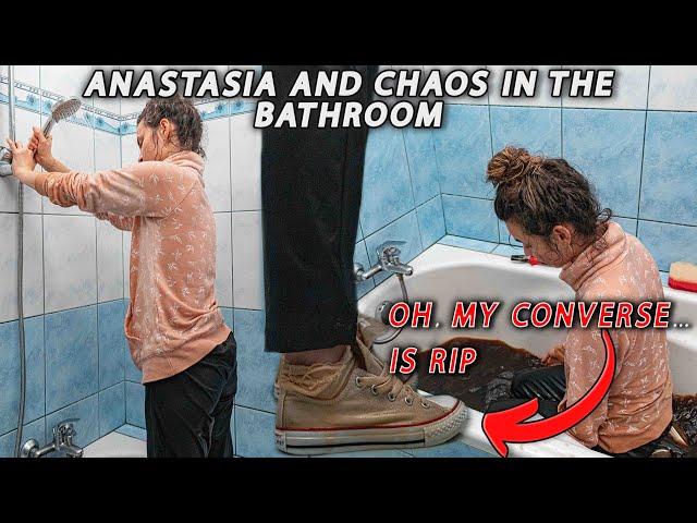 Anastasia and chaos in the bathroom | wetlook girl