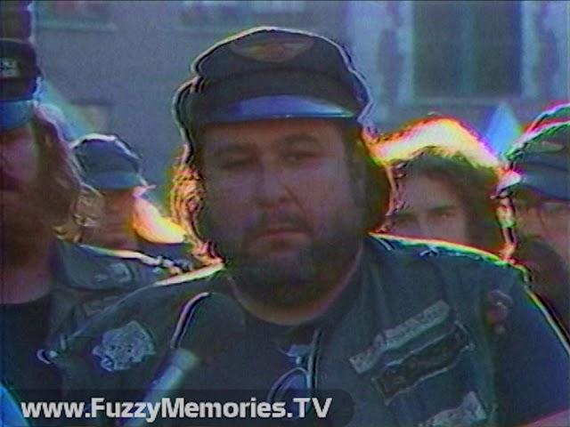 WKRC Channel 12 [Cincinnati, OH] - Eyewitness 12 - "Live TV Retaliates" (1977)