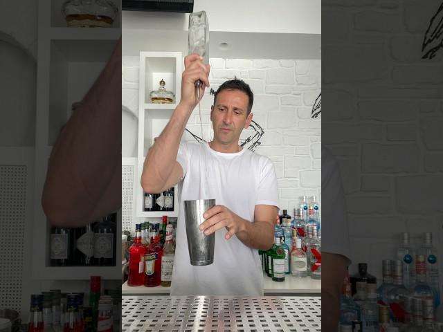 Learn bartending skills #mixology #cocktail #barskills #bartender
