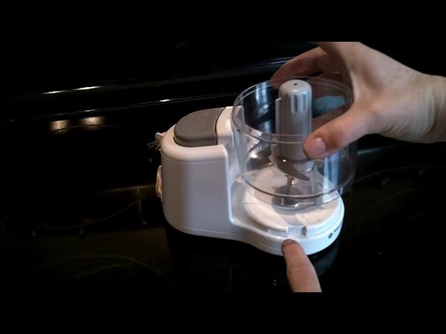 How to assemble a Black and Decker Handy Chopper Mini Food Processor HC3000