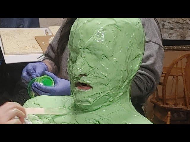 Newt gets a life cast