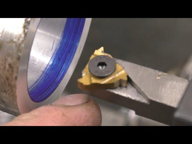 Internal Screw Cutting . Blind Hole