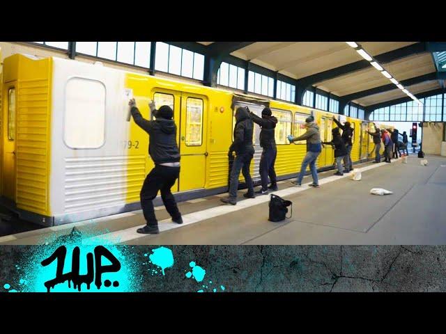 1UP - 2 WHOLECAR - ROOF ESCAPE - BERLIN