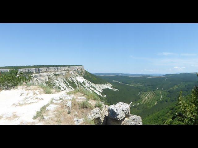 Крым 2015.Бахчисарай , пещерный город Чуфут-Кале, фрагменты экскурсии 2 августа 2015 года.