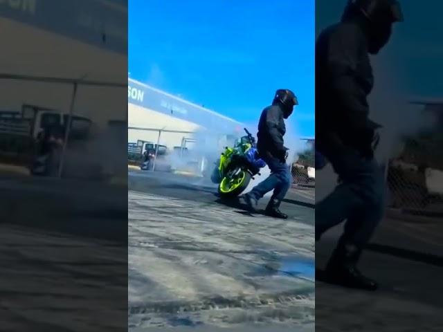 Bike Stunt #shortvideo #shorts #trending #mouse #chandigarhgeriroute #youtubeshort #cgr
