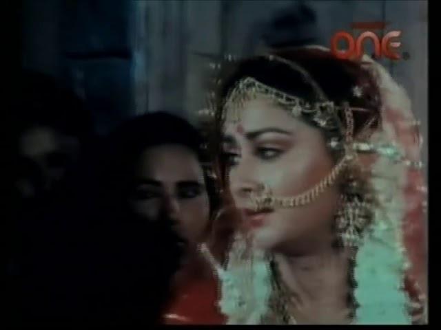 Babul Bhi Roye Beti Bhi Roye   Kavita Krishnamurthy, Film  Amiri Garibi 1990   Laxmikant Pyarelal