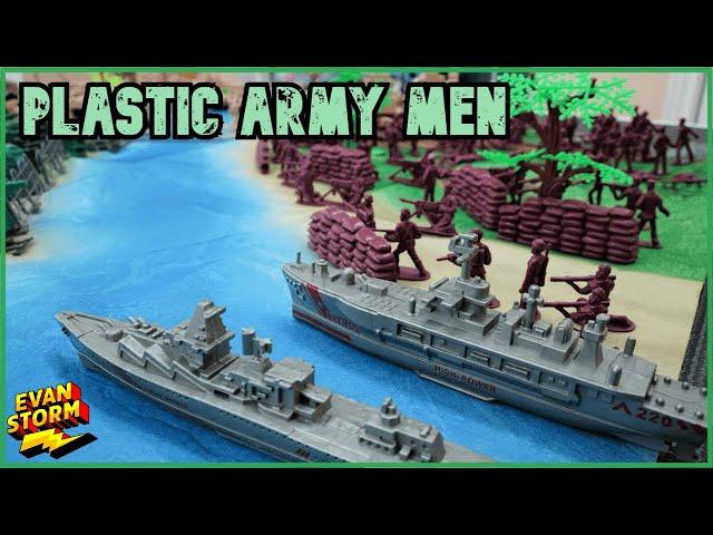 Plastic Army Men Military Set Cross The River! Pretend Play with Dad