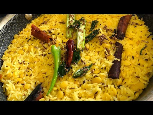 How to make Gujarati Tuvar Dal & Rice Khichdi | How to make Gujarati Toor Dal & Rice Khichdi at home