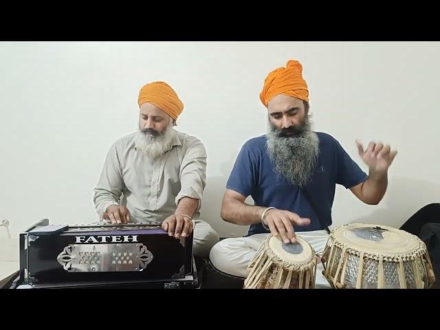 GuruGharKirtan -Mohe Machli Tum neer- Bhai Balbir Singh & Mandeep Singh Tabla vadak