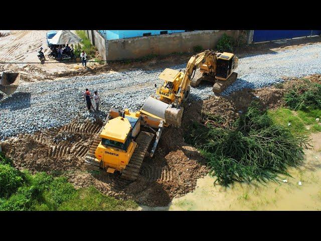 Bulldozer & Excavator Use Power Pull And Push Recovery Roller Stuck - Dozer Push Gravel Build Road