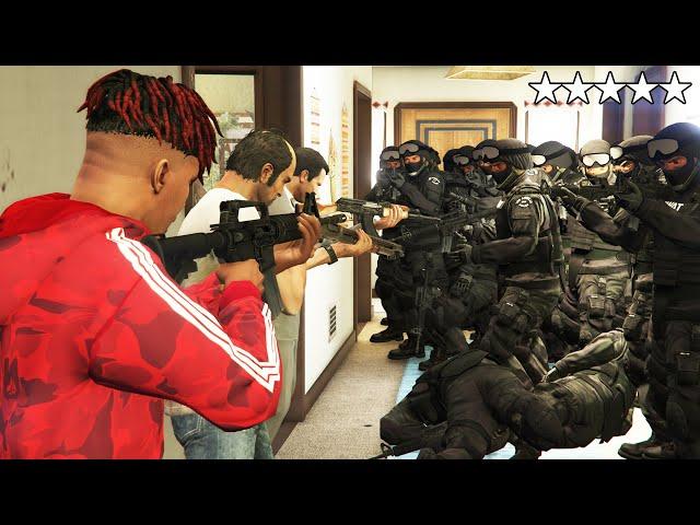 GTA 5 - Franklin, Michael and Trevor FIVE STAR Cop Battle in FRANKLIN'S HOUSE! (Police Chase)