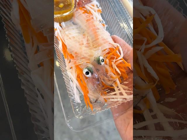 Thai Girl Sells Live Squid Sashimi