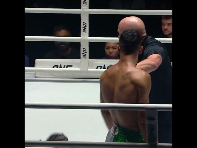 Mohamed Younes Rabah scores two knockdowns for the unanimous decision win!