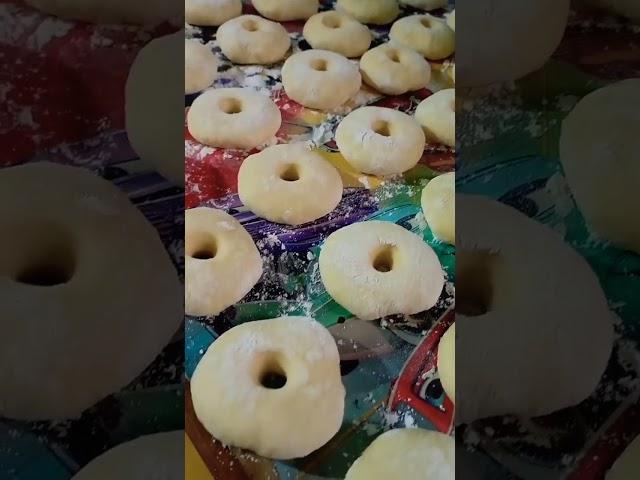 video Receh#youtubeshorts #shortvideo #recipe #yummy #video #cemilanenak #donat #bread #shorts