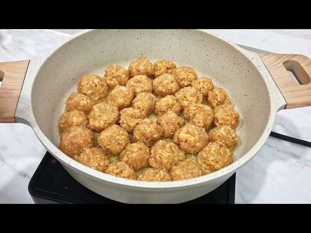 Put meatballs in a pan & cook Wonderful minced meat recipe for whole family Meatballs with mushrooms