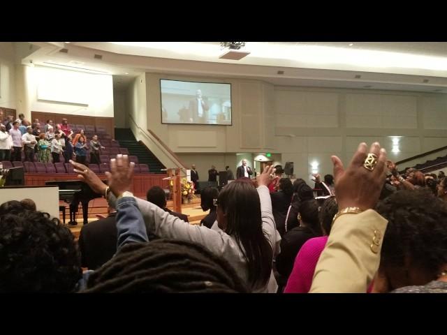 Bishop Marvin Sapp Praise Break at St Paul's Baptist Church