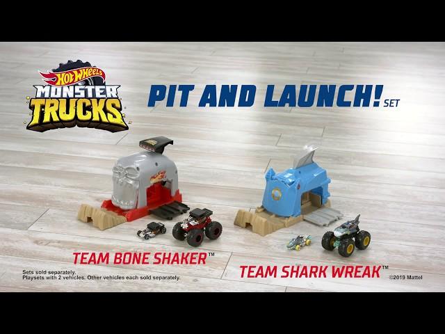 Хот Вилс Пусковой гараж Монстр Трак Hot Wheels Monster Trucks Shark Launcher GKY03