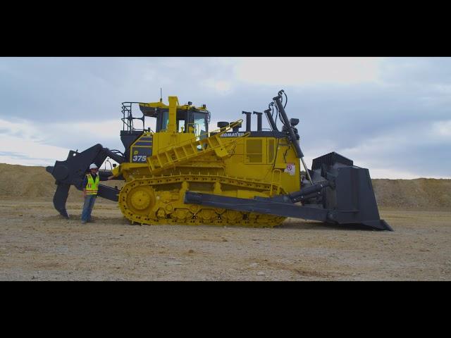 Komatsu D375A-8 Dozer operator comfort