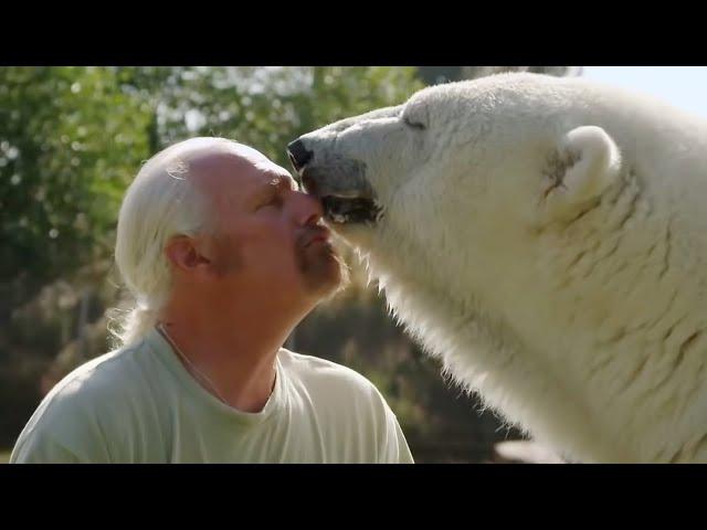 Animal Odd Couples Around the World | Full Episode |Animal Adventures