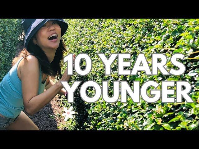 10 Tips To Stay Young NATURALLY (Habits That Actually Work!)