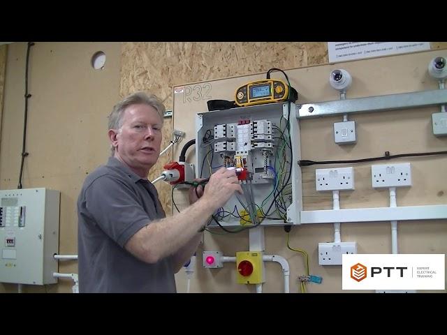 Insulation Resistance Test On a 3 Phase Circuit | PTT