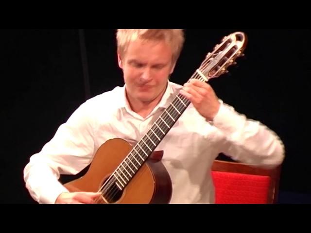 Dimitri Lavrentiev plays Danza Pomposa (2005)