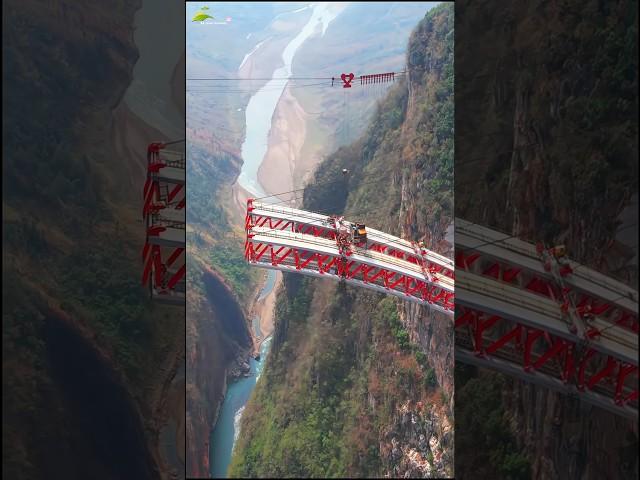 HIGHEST BRIDGE UNDER CONSTRUCTION 2025 GUIZHOU CHINA | Wumengshan Grand Bridge #bridge #construction