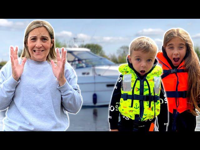 WE GOT A BOAT!    *and pushed Mum's FEAR to the limit