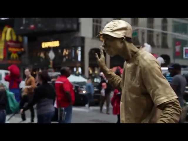 NYC Times Square's iconic mime artist "Da Goldman"  - a film by Rhie Lim