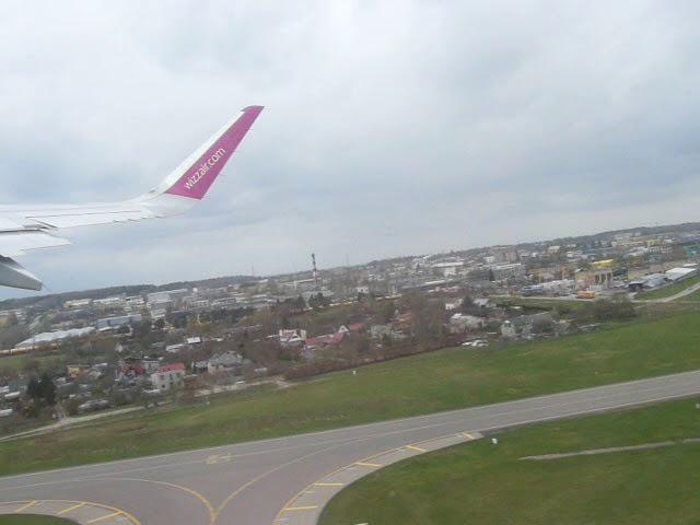 Start / Take off Vilnius 19.04.2016 with WizzAir A320