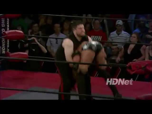 Kevin Owens (Kevin Steen) - Package piledriver on Seth Rollins (Tyler Black)