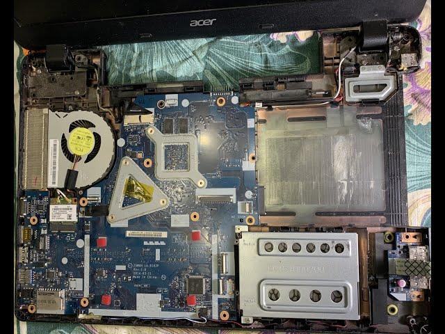 Complete disassembly of the Acer Extensa EX2510G 345E laptop with replacement of the matrix cable