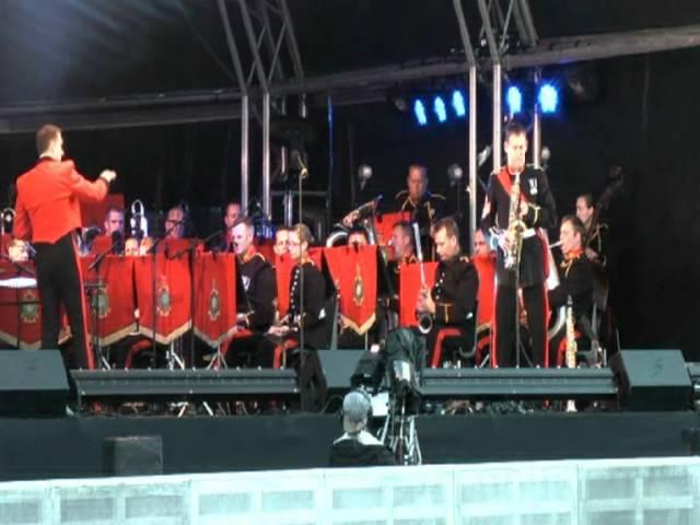 Tim Watson plays The Beatles 'Let it Be' at The South Coast Proms 2011