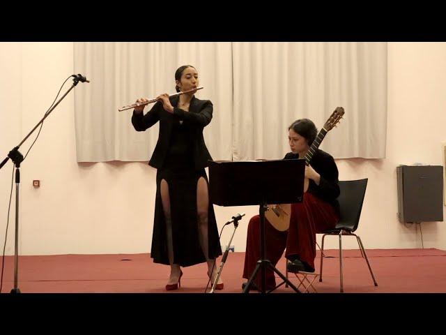 Distribuição de flores, Heitor Villa-Lobos 1932 - for Flute and Guitar by DUO COMINELLI