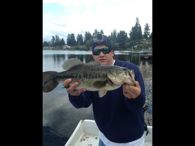 Catching a Largemouth on a hand poured Arkie Jig from Do-It Molds