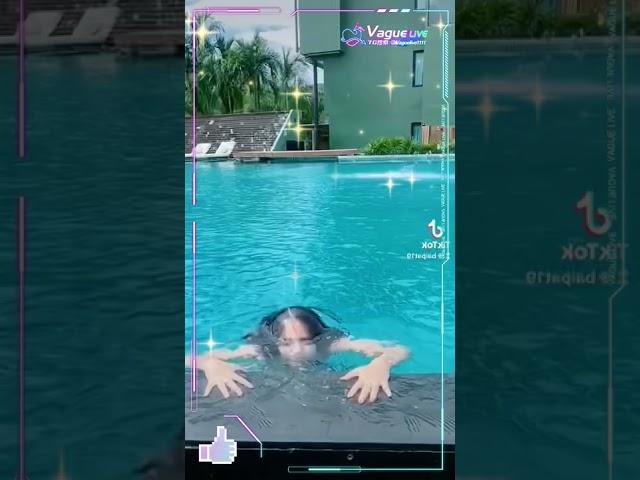 Hot girl on tik tok  #foryou #fyp #shorts #tiktok #trending #viral #youtubeshorts