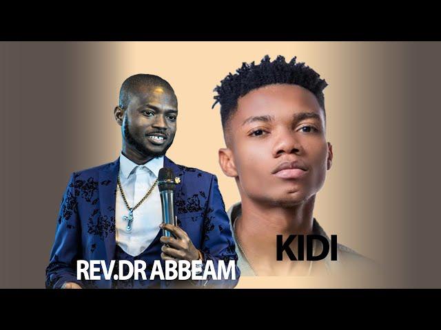 KiDi worships with Rev.Dr Abbeam Ampomah Danso (Let's Worship)