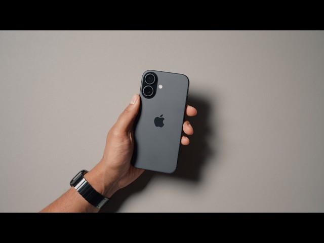 BLACK iPhone 16 - Unboxing - THIS is the nicest color.