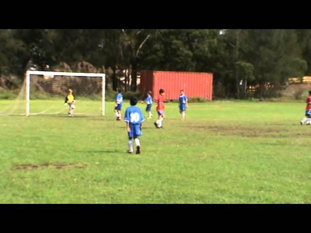 Season 2011-U9-Bonnyrigg White-Marko Papak scores against Moorebank3