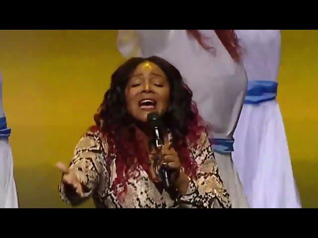 Tonya Baker sings "Let Praises Rise"