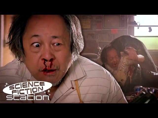 Graboid Attack In The General Store | Tremors (1990) | Science Fiction Station