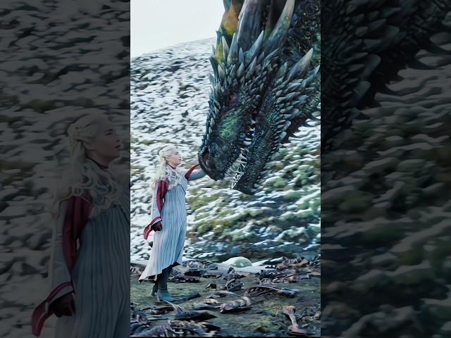 Mother of dragons queen#daenerystargaryen #got #dragon #scene #queen #gameofthrones #short