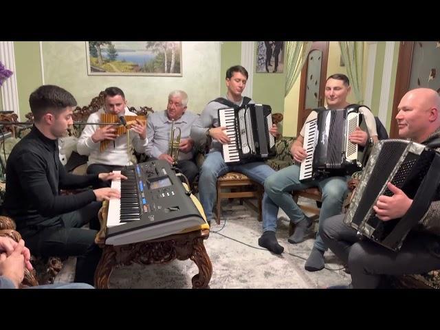 Frații: Iulian, Vadim, Yoanid Netbai, Flavius Niculcea și Natanael Dumitraș, Instrumentală/Ucraina