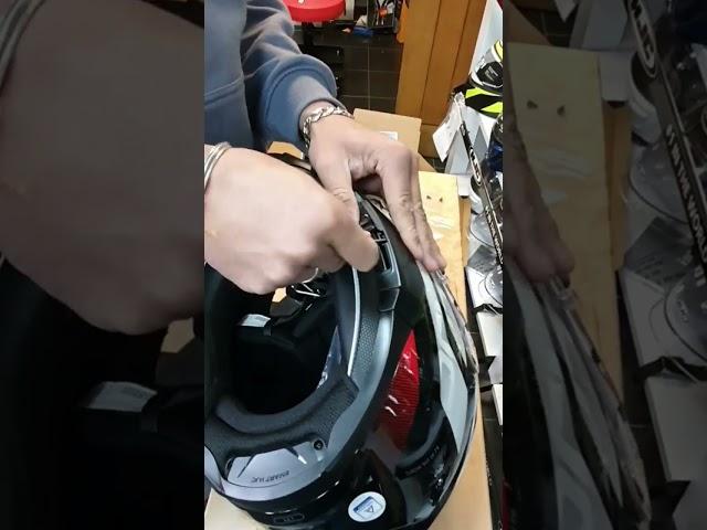 How to fit SMART HJC 21B into HJC i71 Helmet - Bikerswear